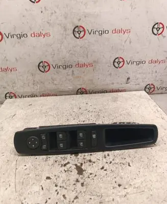 Renault Megane III Electric window control switch 809610016R 2170096