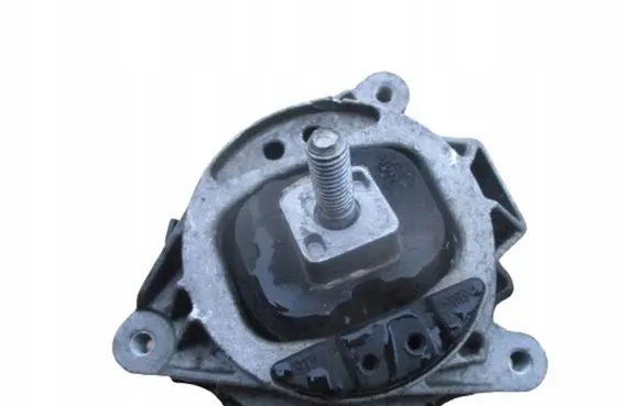 BMW 3 F30 F35 F31 Engine mount bracket 6787663