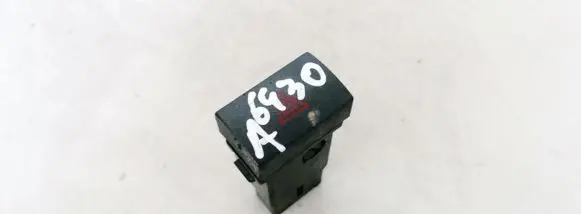 KIA Sorento Hazard light switch 60519