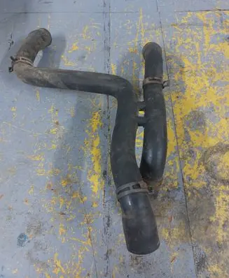 Volkswagen Polo III 6N 6N2 6NF Coolant pipe/hose