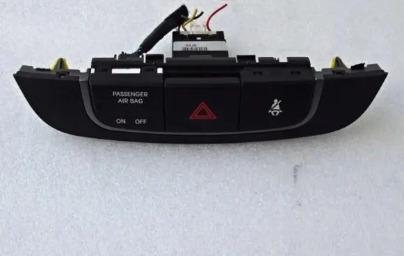 Hyundai ix35 Hazard light switch 84740-2S350TJN