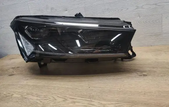Skoda Enyaq iV Headlight/headlamp 5LB941016H