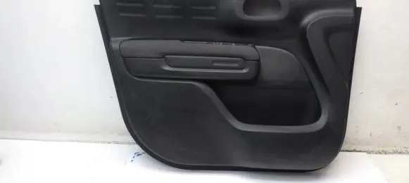 Citroen C3 Aircross Front door card panel trim 39211148