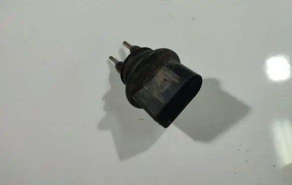 Sensor