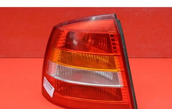 Opel Astra G Rear/tail lights 90521542