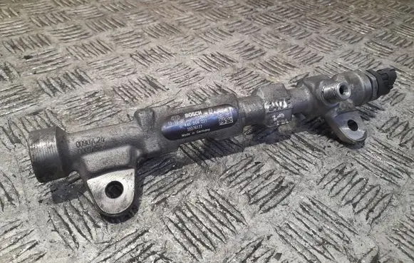 Opel Insignia A Fuel main line pipe 55576177 0445214221 272845