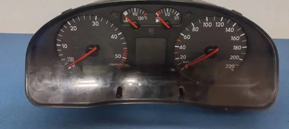 Volkswagen PASSAT B5 Speedometer (instrument cluster) 3B0919881N 11003794