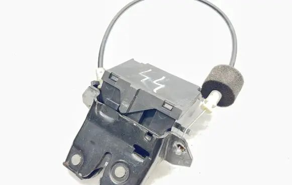 Mercedes-Benz E W211 Loading door lock A1717500185