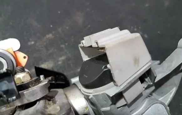 Ford Focus Ignition lock contact 98ab11572be