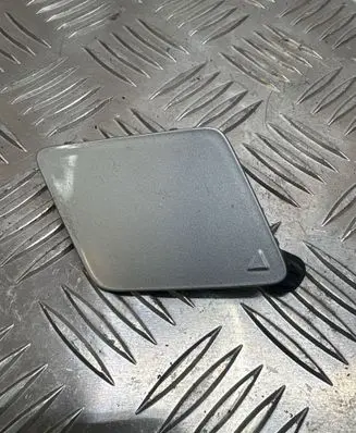 BMW 5 F10 F11 Front tow hook cap/cover 190174