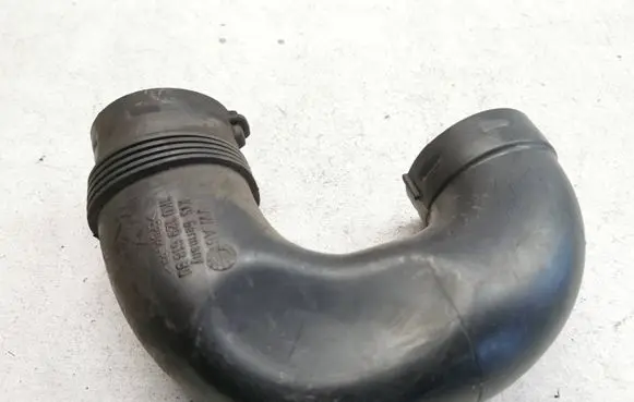 Volkswagen Golf Plus Air intake hose/pipe 1K0129618BQ
