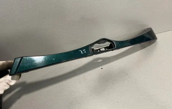 Under headlight/headlamp trim