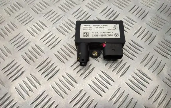 Glow plug pre-heat relay