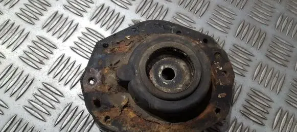 Peugeot 306 Coil spring mount 