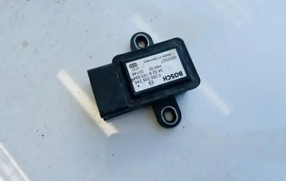 BMW X5 E53 ESP acceleration yaw rate sensor 34526753694 3452-6753694