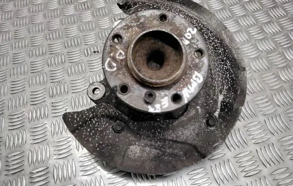 BMW 1 E81 E87 Front wheel hub 6764444