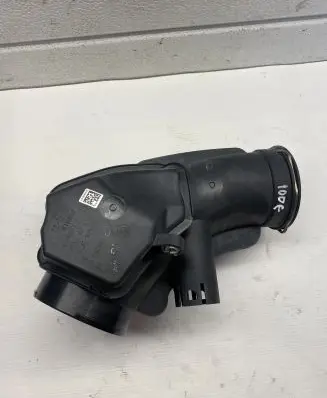 BMW 3 G20 G21 Intake resonator 8580432