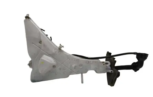 Windshield washer fluid reservoir/tank