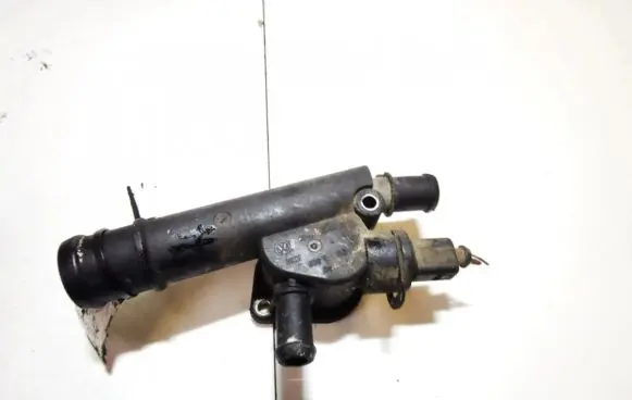 Skoda Octavia Mk2 (1Z) Engine coolant pipe/hose 038121132d