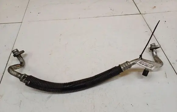 Nissan Note (E11) Air conditioning (A/C) pipe/hose