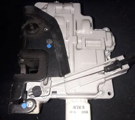Seat Leon (1P) Rear door lock 1P0839015