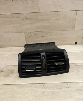 Opel Insignia A Rear air vent grill 13274338 200909151