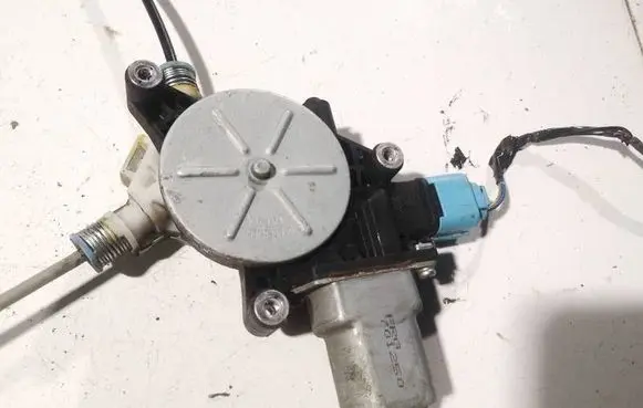 Honda FR-V Front door window regulator motor 701250