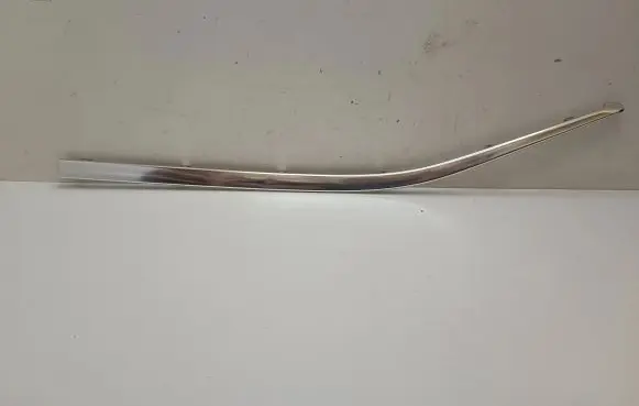 Peugeot 5008 Rear side glass trim 
