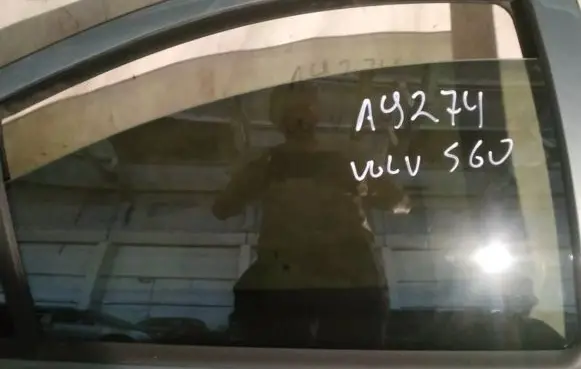 Volvo S60 Rear door window glass as2