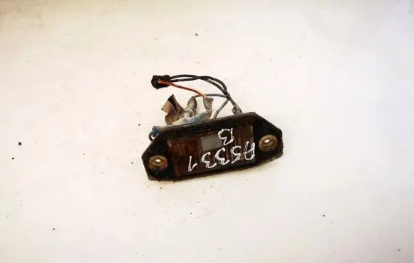 Ford Mondeo Mk III Number plate light e11171