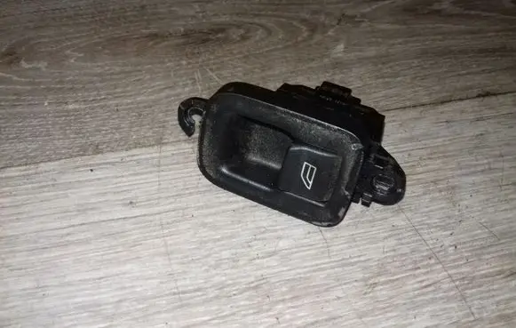 Volvo V50 Electric window control switch