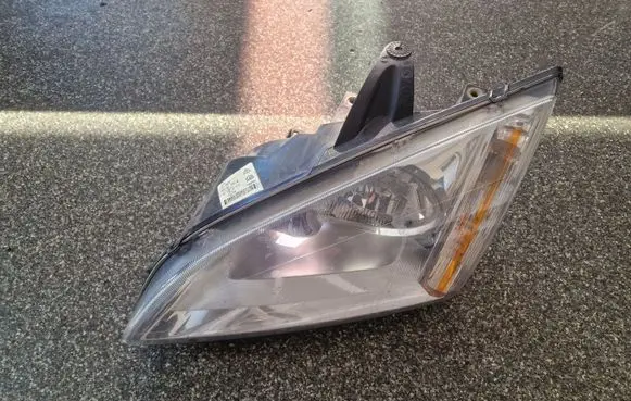 Ford Mondeo Mk III Headlight/headlamp