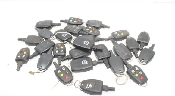 Volvo V50 Ignition key/card 31110091
