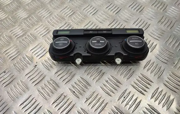Volkswagen PASSAT B6 Climate control unit