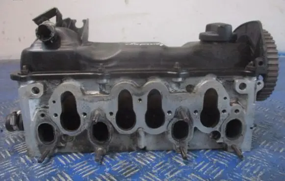 Audi 100 S4 C4 Engine head 048103373