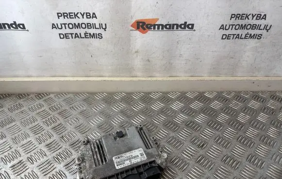 Ford Focus C-MAX Engine control unit/module 0281012487