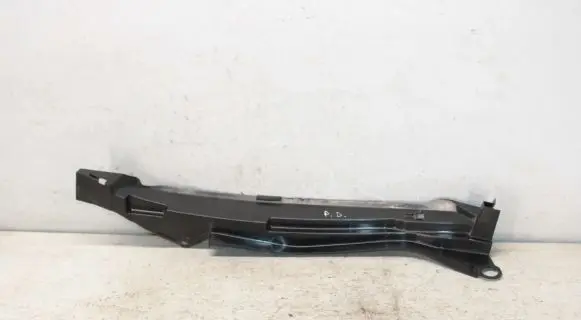 Honda HR-V Fender end trim 74105T7A