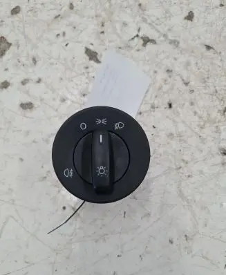Skoda Octavia Mk2 (1Z) Light switch