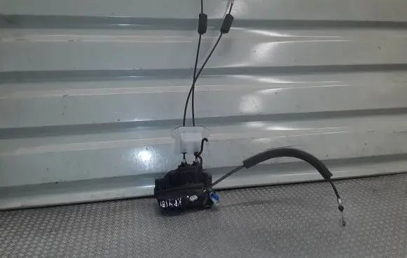 Nissan Murano Z50 Front door lock 