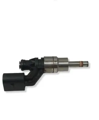 Volkswagen PASSAT B6 Fuel injector 03C906036A