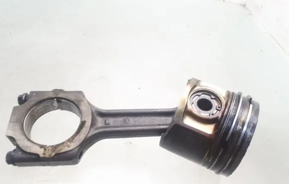 Opel Vectra C Piston with connecting rod