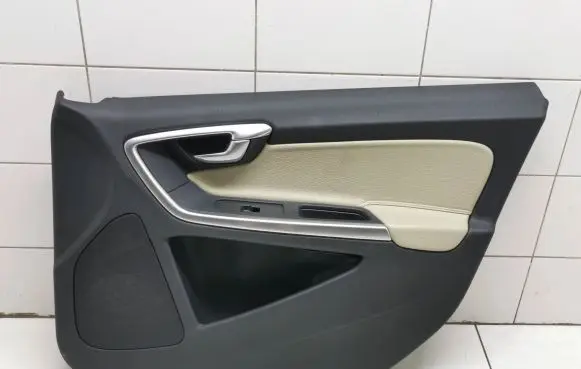 Volvo V60 Front door card panel trim 2171754 8686853 8635892