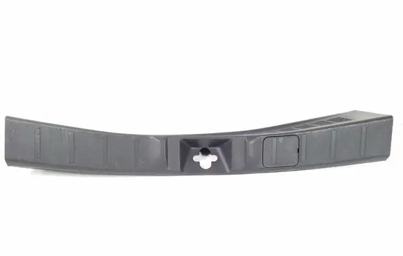 Mitsubishi Outlander Trunk/boot sill cover protection 7240A135