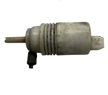 Volkswagen PASSAT B3 Windscreen/windshield washer pump 1H5955651
