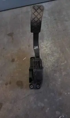 Audi A6 S6 C6 4F Accelerator throttle pedal 4F1 721 523 B