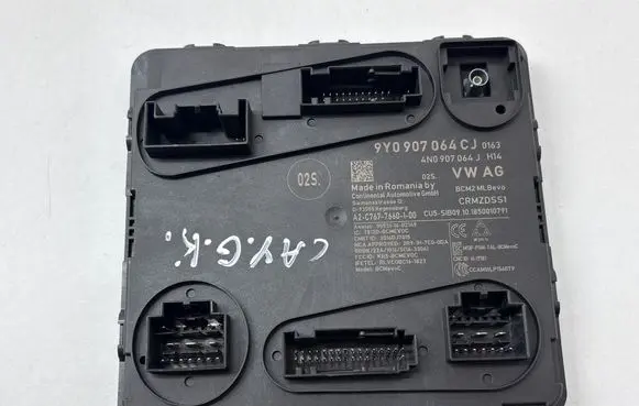 Porsche Cayenne (9Y0 9Y3) Central body control module 9Y0907064CJ 4N0907064J