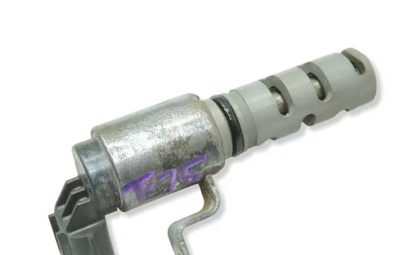 Toyota Yaris Camshaft vanos timing valve 1533047020
