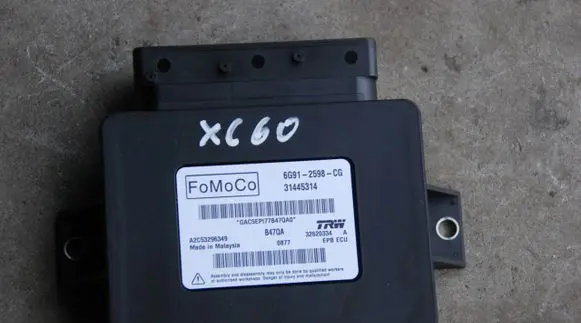 Volvo XC60 Hand brake control module 31445314