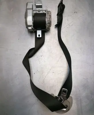 KIA Carens II Front seatbelt 88810201D600
