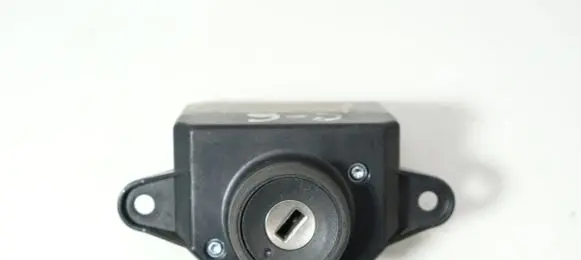 Audi A6 S6 C6 4F Ignition lock 4F0910131E 4F0909131E